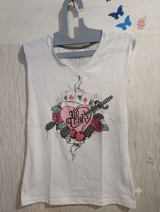 Graphic Print V-Neck T-Shirt