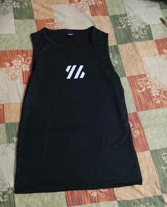 combo graphic vest