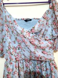 New Unused Blue Floral Puff Sleeve Wrap Top | L
