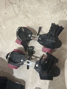 Yonker Roller Skates with cosco gear n bag