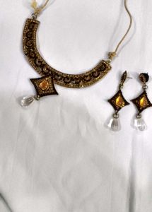 Elegant Necklace and Earring Set