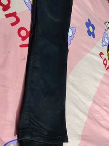black skinny jeans