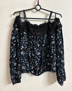 Floral Lace Top🎀