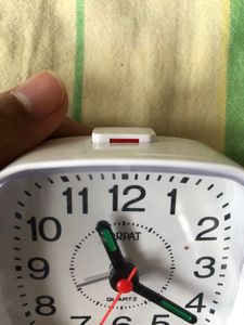 OPRAT Square Alarm Clock