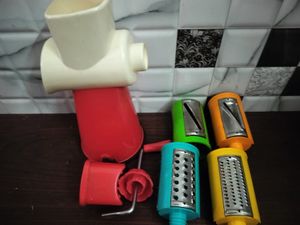 Manual Food Grater and Slicer