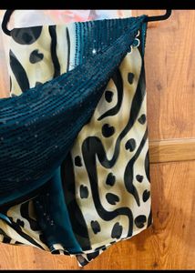 Stylish Printed Saree with Sequins