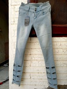 Light Wash Cut-Out Skinny Jeans