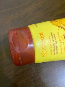 Joy Ubtan Tan Removal Face Wash
