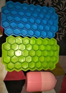 Reusable Ice Cube Trays and facial roller