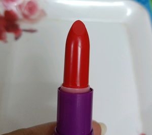 Avon Vibrant Red Lipstick