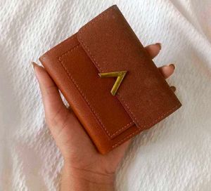 Chic Brown Bifold Wallet with Gold Accent
