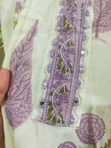 Elegant Floral Print Kurta Set