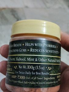 Dantashudhi Herbal Tooth Powder