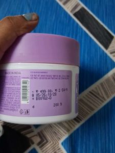 Fiama Body Scrub with Niacinamide