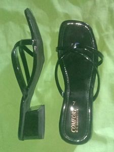 Comfort M.N. Collection Black Thong Sandals