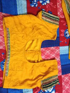 Very Beautiful Heavy Work Saare With Blouse