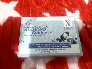 Diamond Radiance Facial Kit