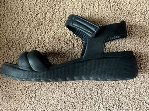 Stylish Black Comfort Sandals