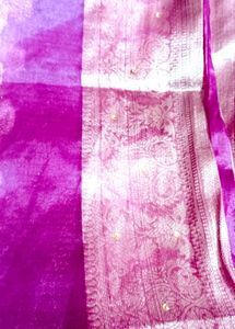 newbVibrant Pink Silk Saree with Golden Border