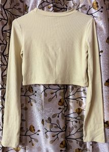 Ribbed Cropped Long Sleeve Top
