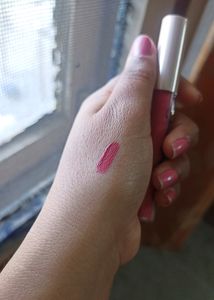 Plum Stylish Met Me Pink Lipstick