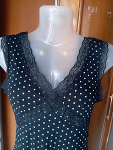 Chic Polka Dot Lace Trimmed Dress