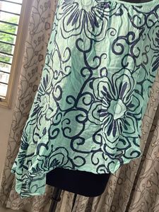 Lightweight Floral Print Tunic Top