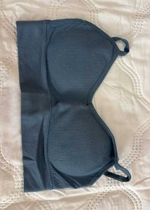 Comfortable Ribbed Sports Bra