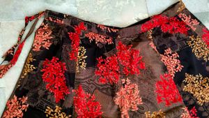 #राजस्थानीे लहंगा# red and ब्लैक Floral प्रिंट