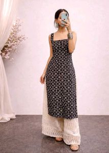 Beautiful Black &amp; White Printed Kurta