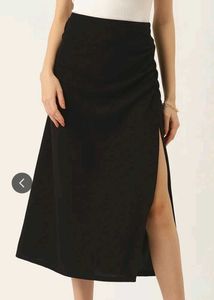 Chic Black Midi Skirt with High Slit