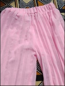 Girls pants with top 🎀🎀