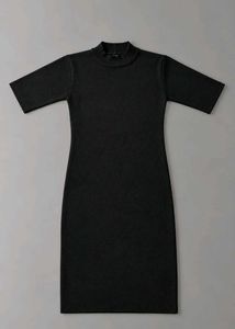 BLACK HIGH-NECK SHORT-SLEEVE BODYCON DRESS