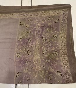 Elegant Paisley Print Scarf