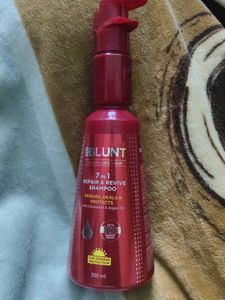 BBLUNT 7-in-1 Repair &amp; Revive Shampoo