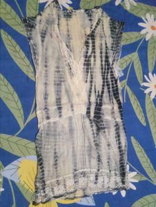 Tie-Dye Sleeveless Top