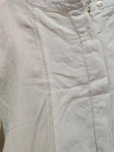 AND Off-white Kurti