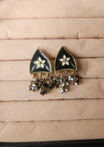 Elegant Black &amp; White Floral Dangle Earrings