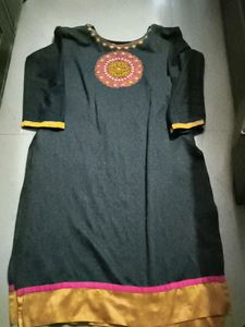 Set of 2 Stylish Kurtas