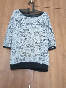 Graphic Print Round Neck Top