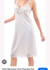 Elegant White Lace Trim Slip with bra& brief 👍