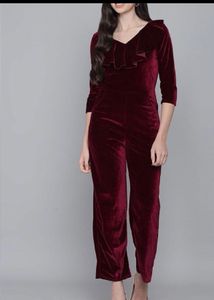 BURGUNDY VELVET RUFFLES JUMPSUIT