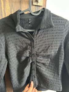 Chic Black Textured Ruched Shirt