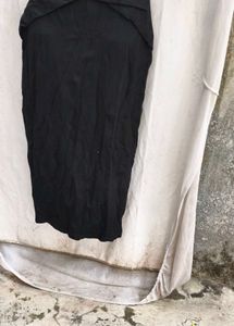 I. Elegant Black Maxi skirt
