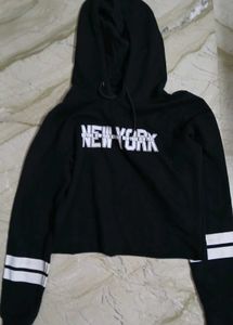 Black "New York" Cropped Hoodie