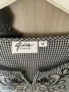 Gingham Embroidered top