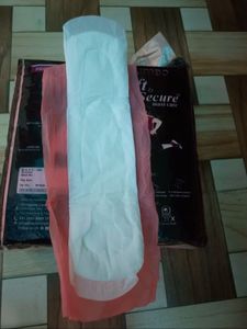 Extra Large Shilled Sanitary Pack