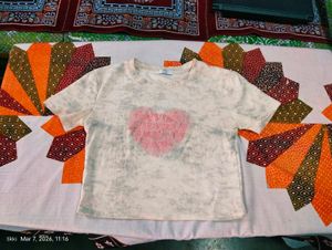 Graphic Heart Print Tie-Dye T-Shirt