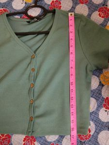 Cute Cropped Button-Up Top