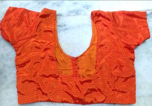 Creap Saree With Readymade Blouse